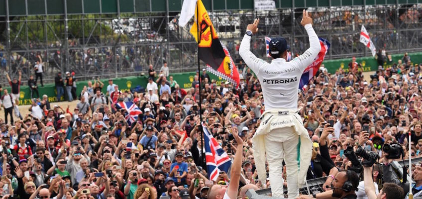 SILVERSTONE | Hamilton’s master strike at home leaves the championship hanging on a thread