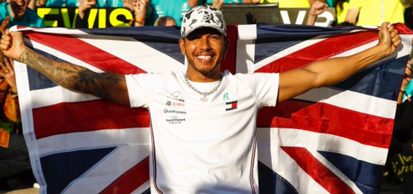 Lewis Hamilton, 220 million euros over four years