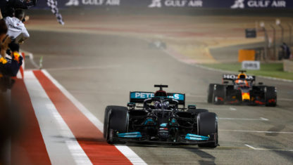 Controversial win for Hamilton at F1 Bahrein GP  