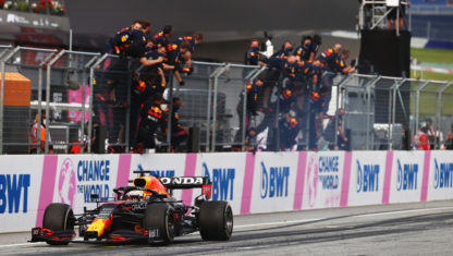 Styrian GP: Verstappen crushes Hamilton and extends his title lead