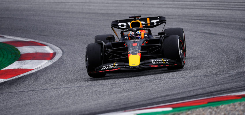 New alliance: Porsche buys 50% stake in Red Bull Racing  